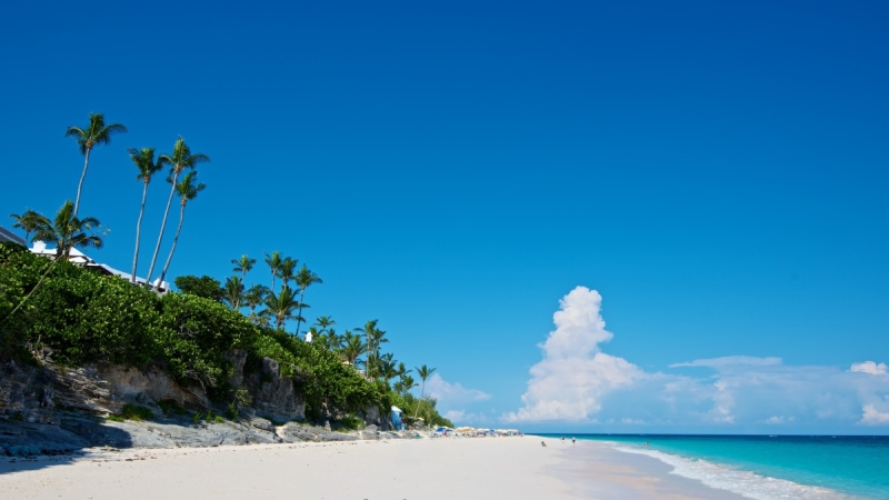 Coral Beach & Tennis Club โ Beach