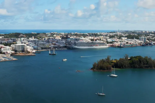 A cruise ship anchored in Hamilton harbour