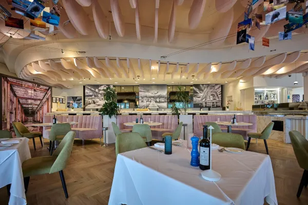 Harbourfront Restaurant – Harbourfront - Interior Renovation