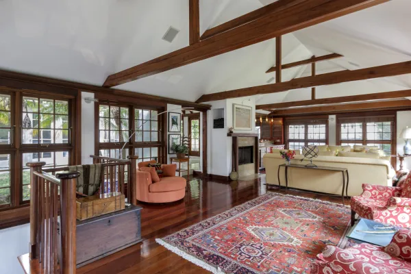 Leamington Caves – Leamington Caves Main House Living Room