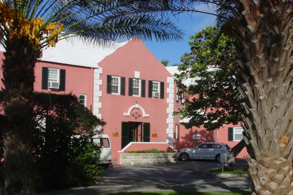 Royal Bermuda Yacht Club – Entrance To RBYC