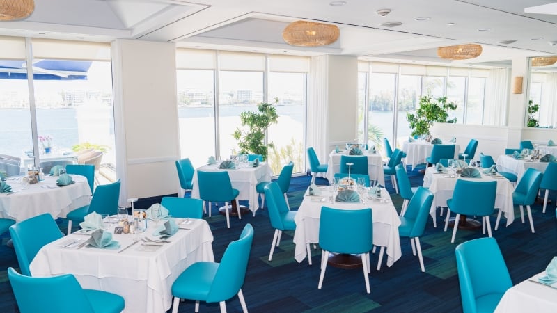 Aurora – Aurora - Restaurant Interior