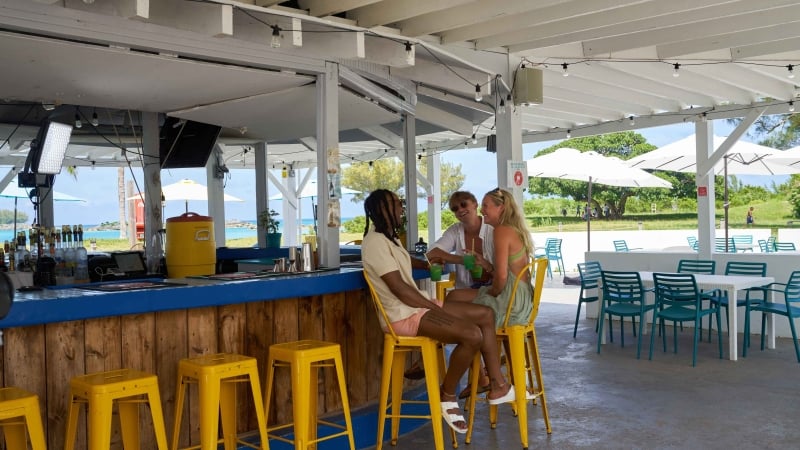 Sunjammers Bar & Grill – Sunjammers Bar