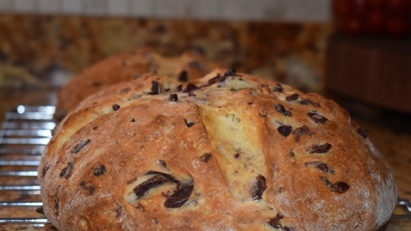 SIMPLE. Bermuda – Fresh Sourdough