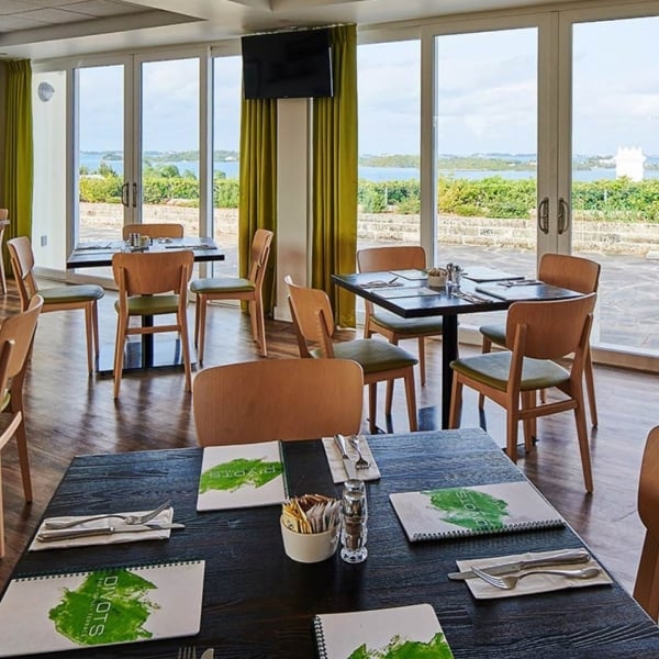 Dining at Divots