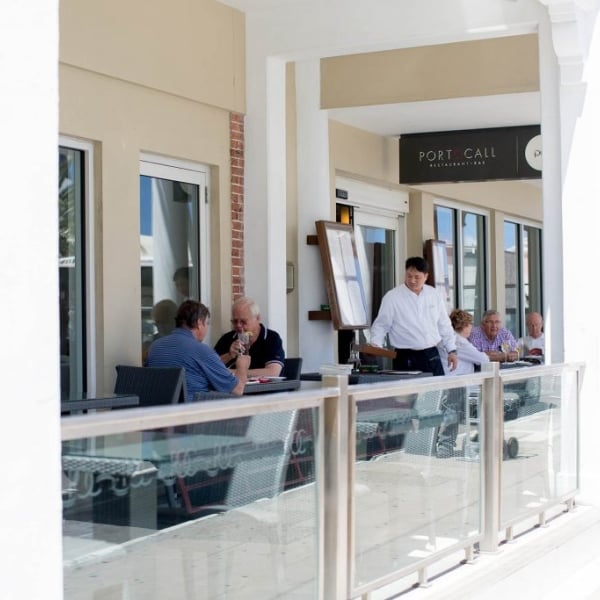 Outdoor dining at Port O' Call