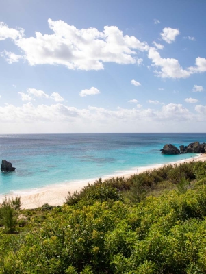 A wide angle of Bermuda's Warwick Long Beach.