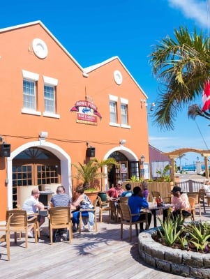 Bone Fish Bar & Grill – Bonefish Restaurant - Exterior