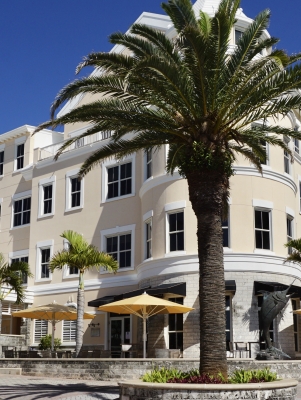 Harry's Restaurant – Harrys - Exterior