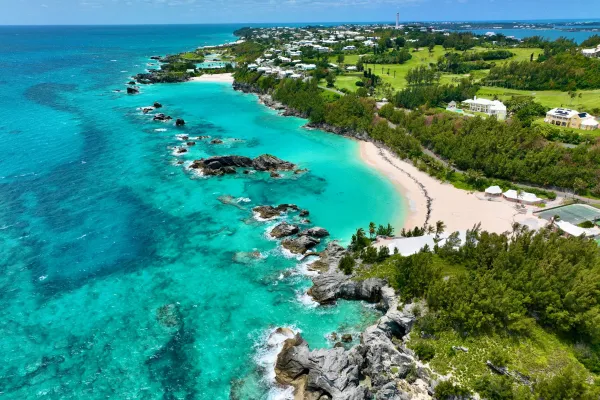 The shoreline of bermuda