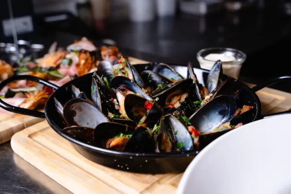 Mussels in a bowl