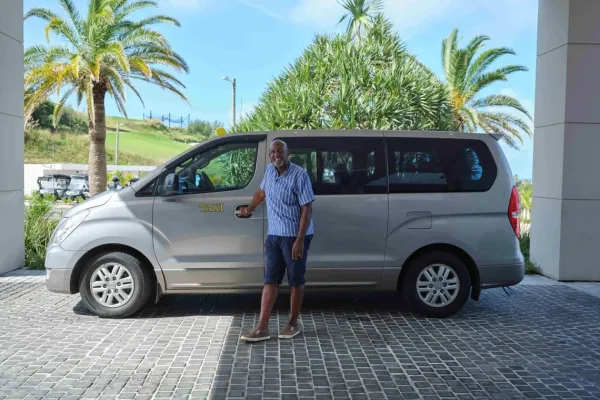 A large rideshare van in Bermuda