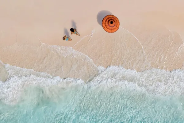 Visit Bermuda 2025/26 Guide