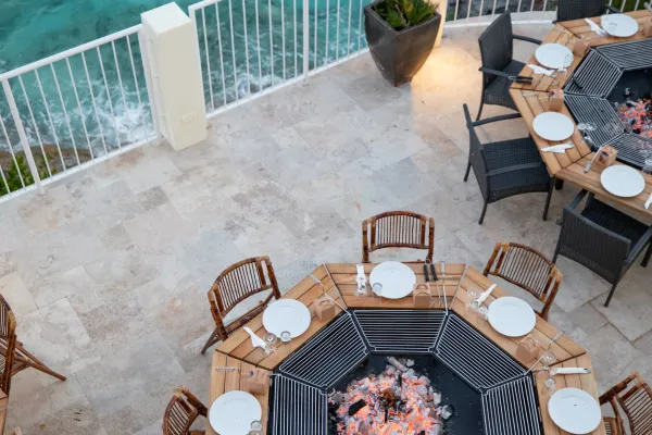 Eettafal outdoor dining in Bermuda