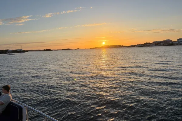 Thanksgiving Afternoon Cruise | ÜberVida