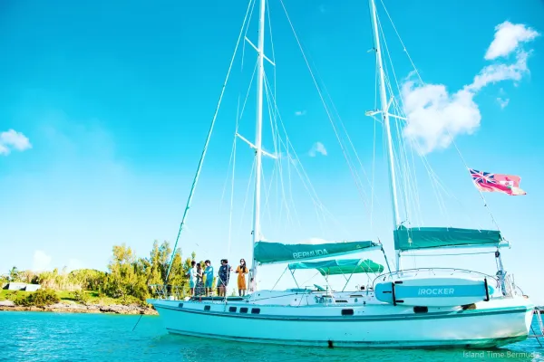 Island Time Bermuda – Island Time Charters - Family On Boat