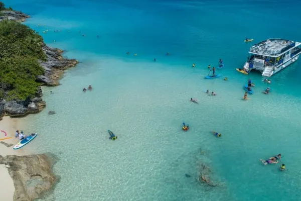 Sundeck Sightseeing And Snorkel Experience