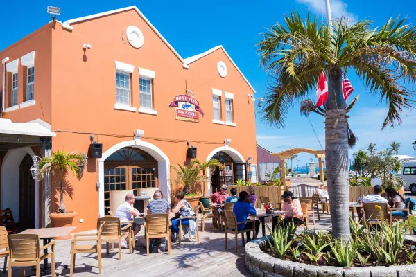 Bone Fish Bar & Grill – Bonefish Restaurant - Exterior