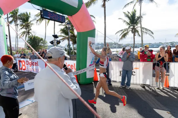 PwC Bermuda Half Marathon (3rd Race In The Chubb Bermuda Triangle Challenge Series - Half Challenge) & PwC Bermuda Half Marathon Relay