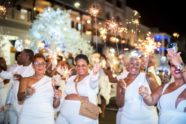 City Hall All-White Ball: Dining Experience | Taste Of Bermuda