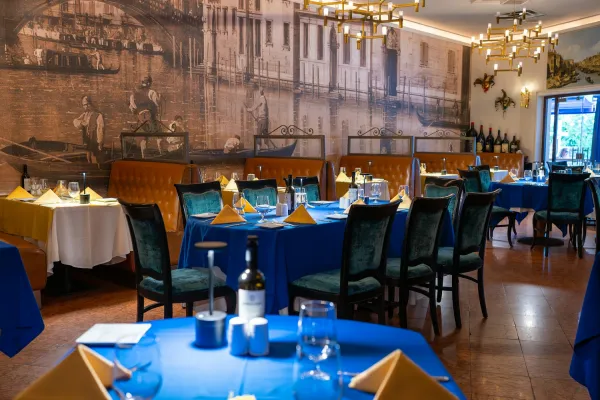 Little Venice – Little Venice - Exterior