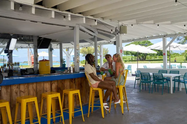 Sunjammers Bar & Grill – Sunjammers Bar