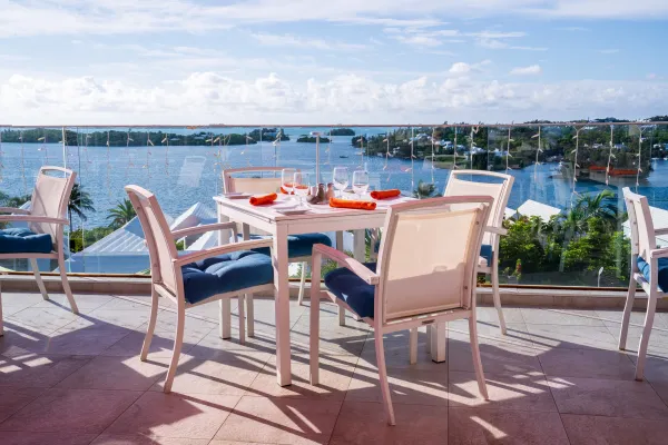 Blû Bar and Grill – Blu - Patio