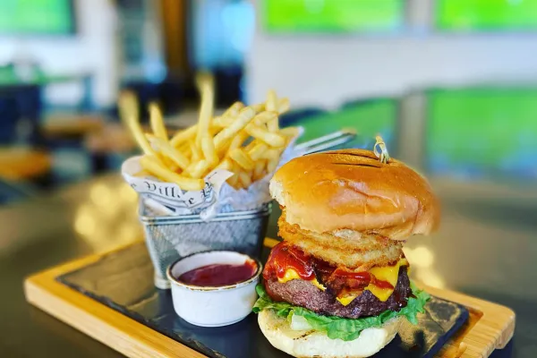 Boundary Sports Bar and Grille – Boundary Burger