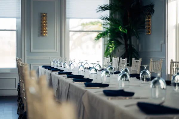 Huckleberry Restaurant – Crystal Room Closeup