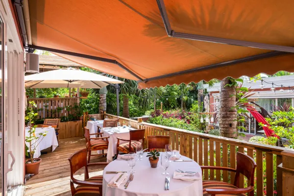 Royal Palms Hotel – Ascots Patio