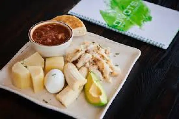 Divots Bar, Grill & Terrace – DIVOTS