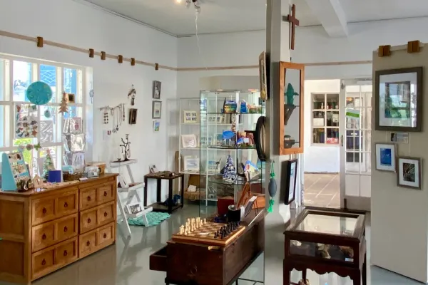 The Dragon's Lair Gallery – Interior Of Dragon's Lair