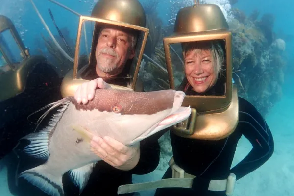 Hartley's Undersea Walk – Helmet Divers With Charles The Hogfish