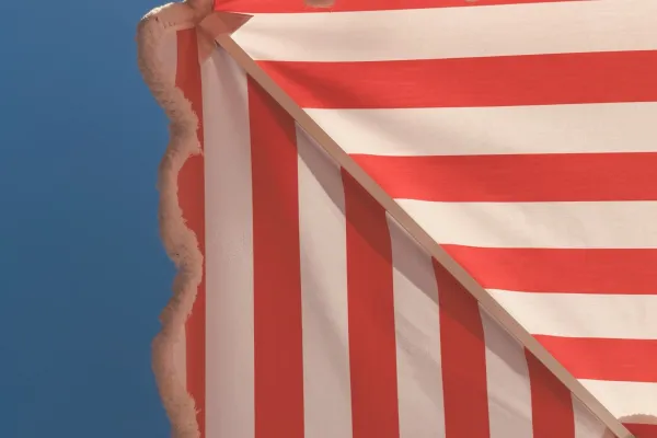 Poolside at Rosedon – Poolside Umbrella