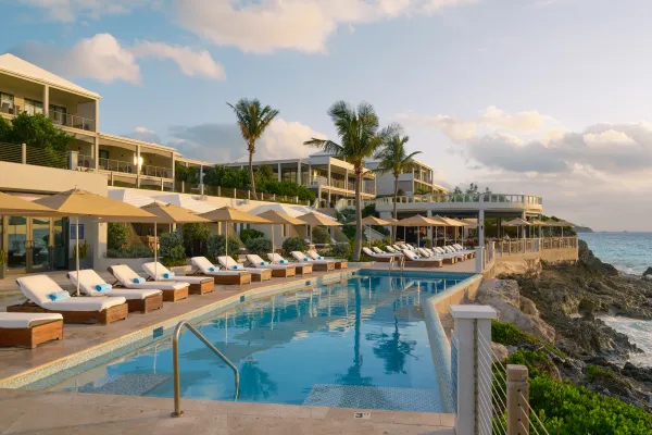 The Loren Hotel – The Pool Deck