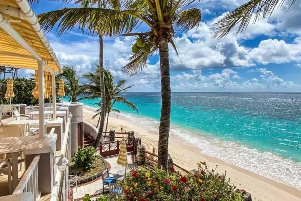 Coral Beach & Tennis Club – Beach Terrace 1