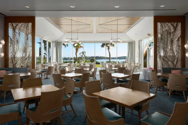 Grotto Bay Beach Resort & Spa – Palm Court Restaurant