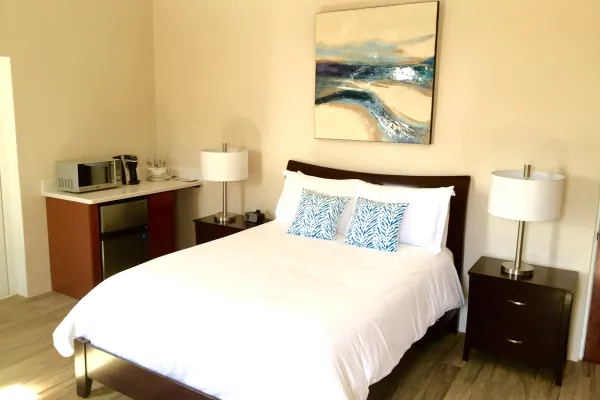 Paraquet Guest Apartments – Paraquet Bedroom