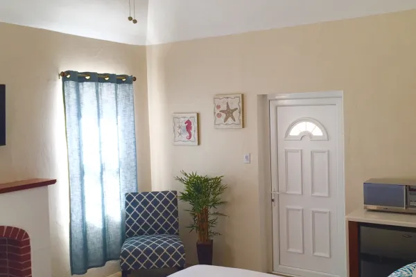 Paraquet Guest Apartments – Paraquet