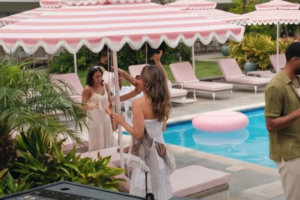 Saturday Sessions At Poolside