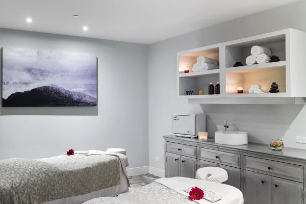 Sisley Spa at The Loren – Sisley Spa At The Loren Treatment Room