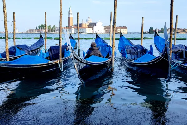 Watercolour Session - Italian Regions:  Water, Reflection & Memory, Venetian Impressions