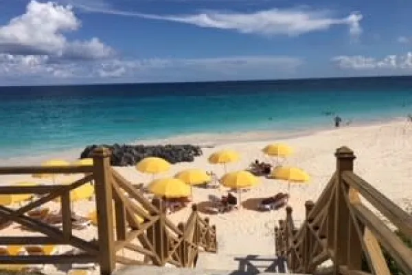 Coco Reef Resort – Welcome To The Beach