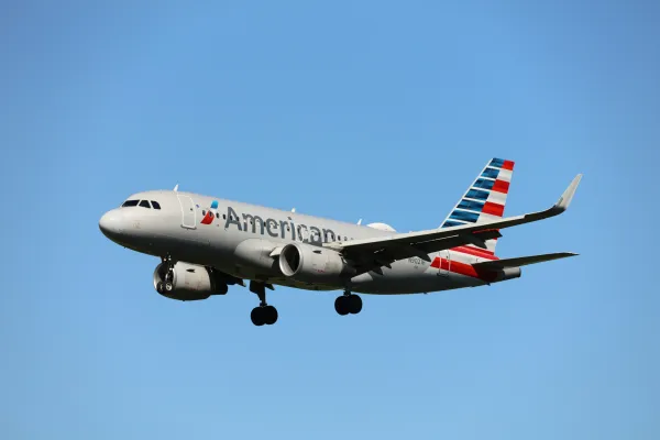 American Airlines – American Airlines Plane