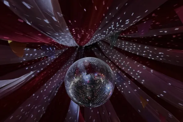 Silent Dinner & Disco
