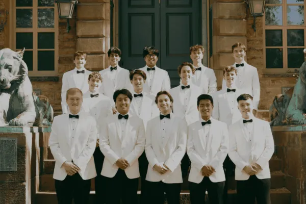 A Cappella Night At Maree Restaurant