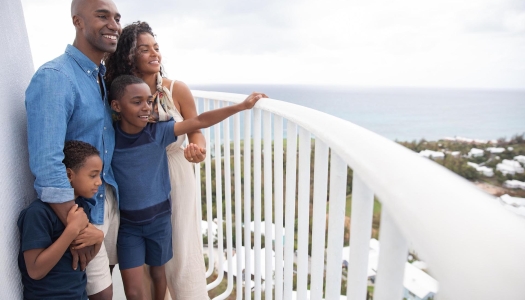 Family enjoying Gibb's Lighthouse