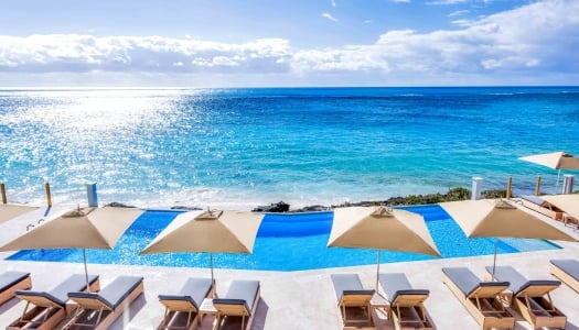 The Loren pool with the beach.