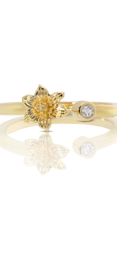 Davidrose Jewelery – Bermudiana Flower -14k Yellow Gold & Diamond
