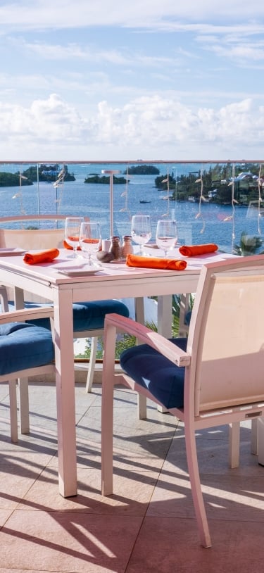 Blû Bar and Grill – Blu - Patio